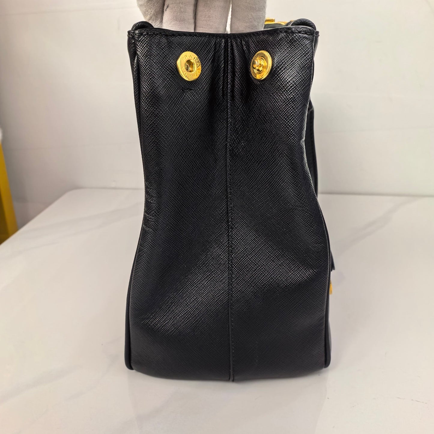 Prada - Galleria - Leather - Black - (medium)