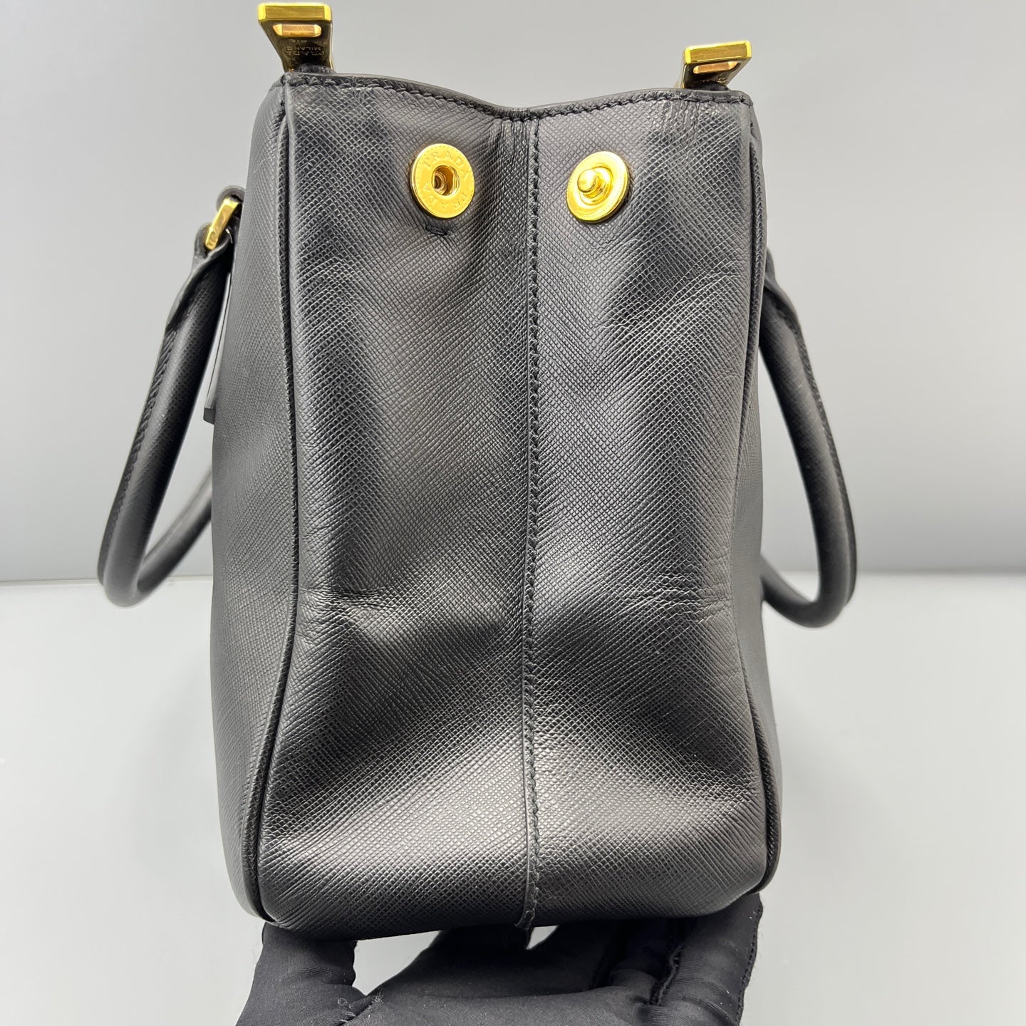 Prada - Galleria - Leather - Black - (Medium)