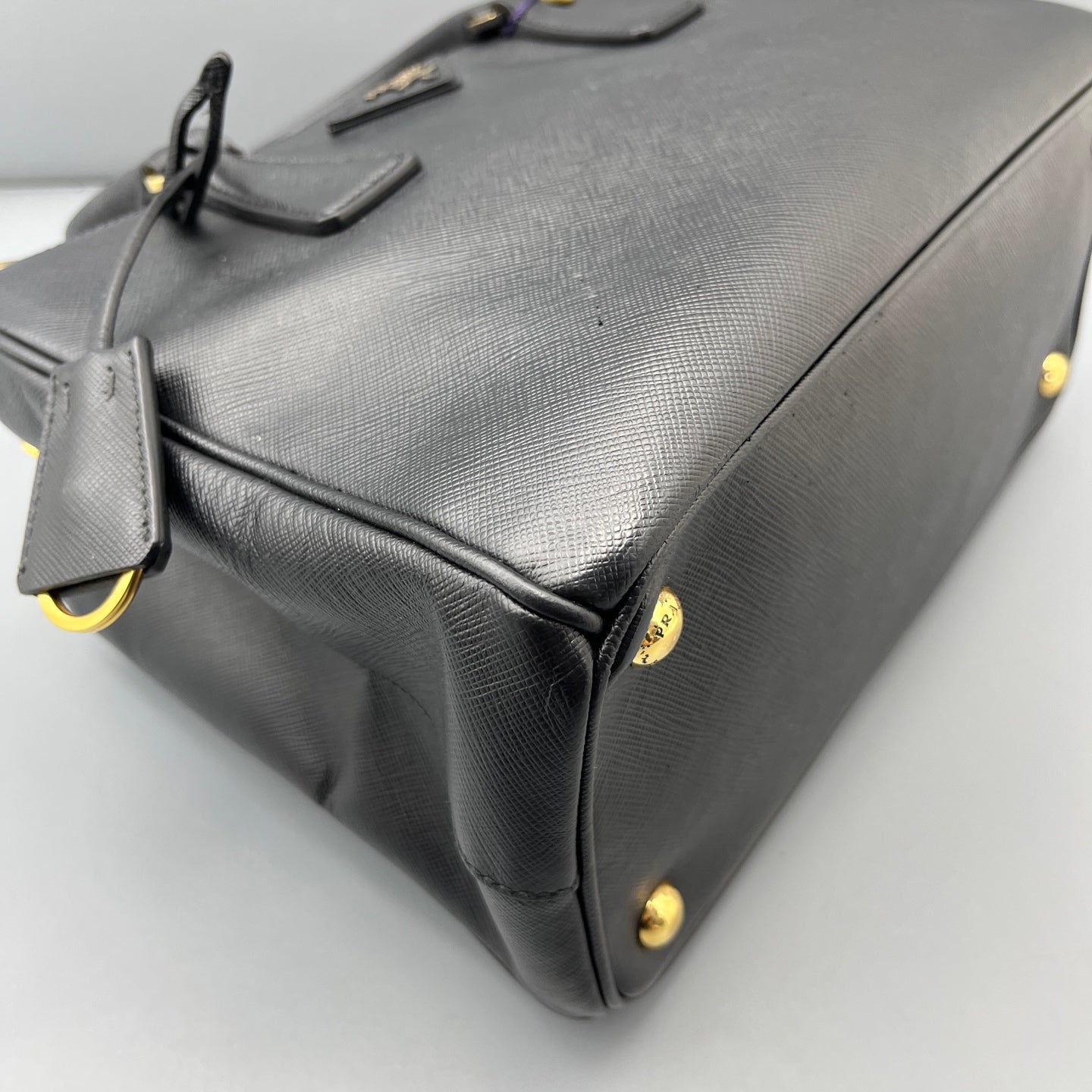 Prada - Galleria - Leather - Black - (Medium)