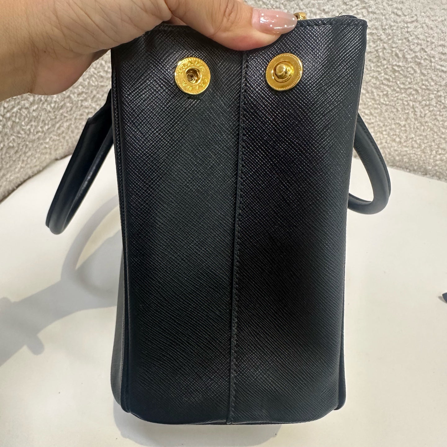 Prada - Galleria - Leather - Black - (medium)