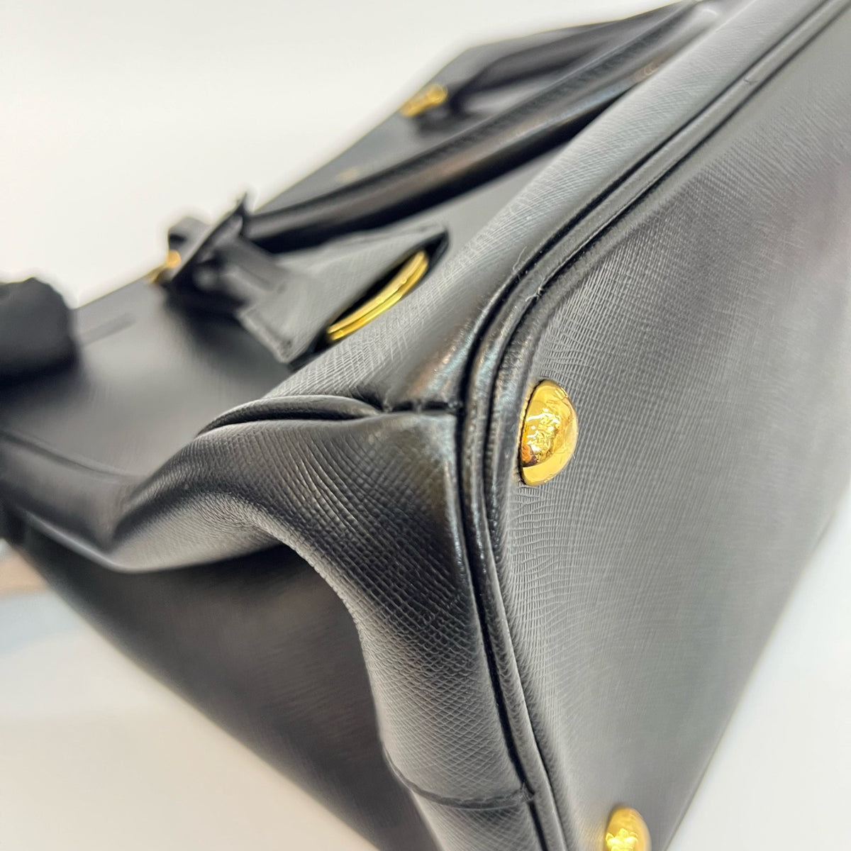 Prada - Galleria - Leather - Black - (medium)