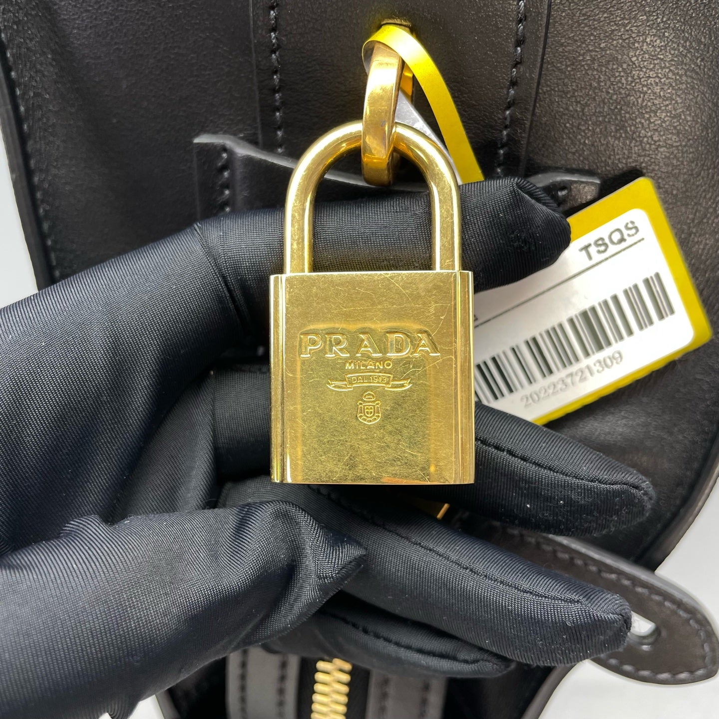 Prada - Galleria - Leather - Black - (medium)