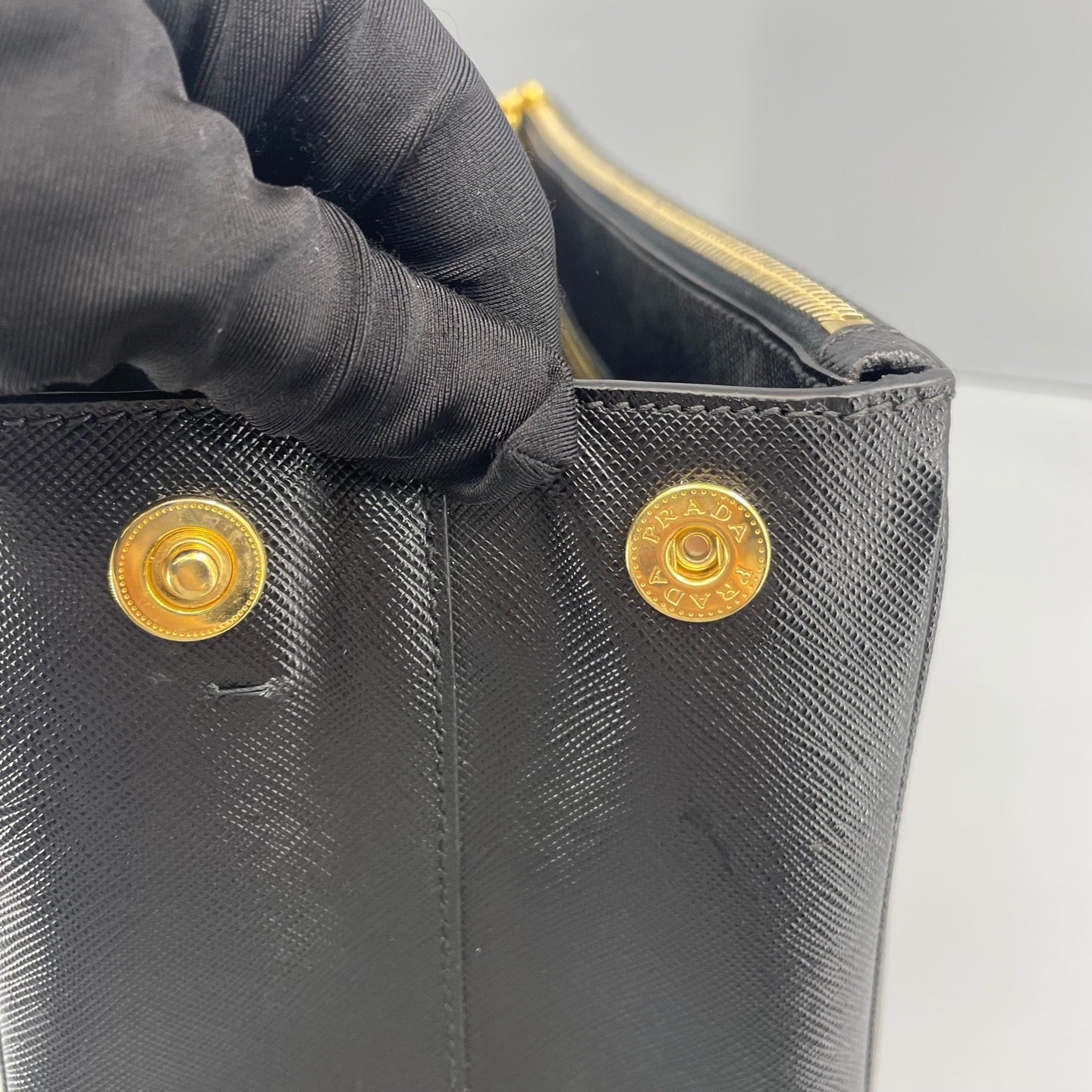 Prada - Galleria - Leather - Black - (medium)