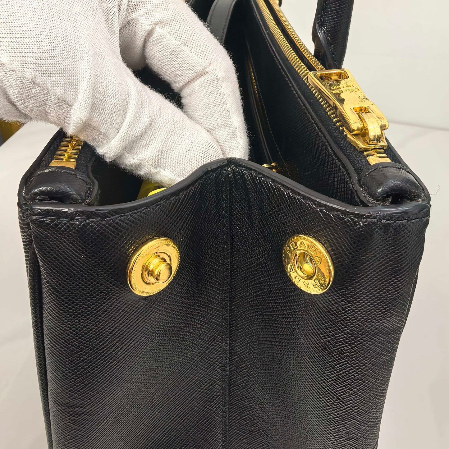 Prada - Galleria - Leather - Black - (medium)