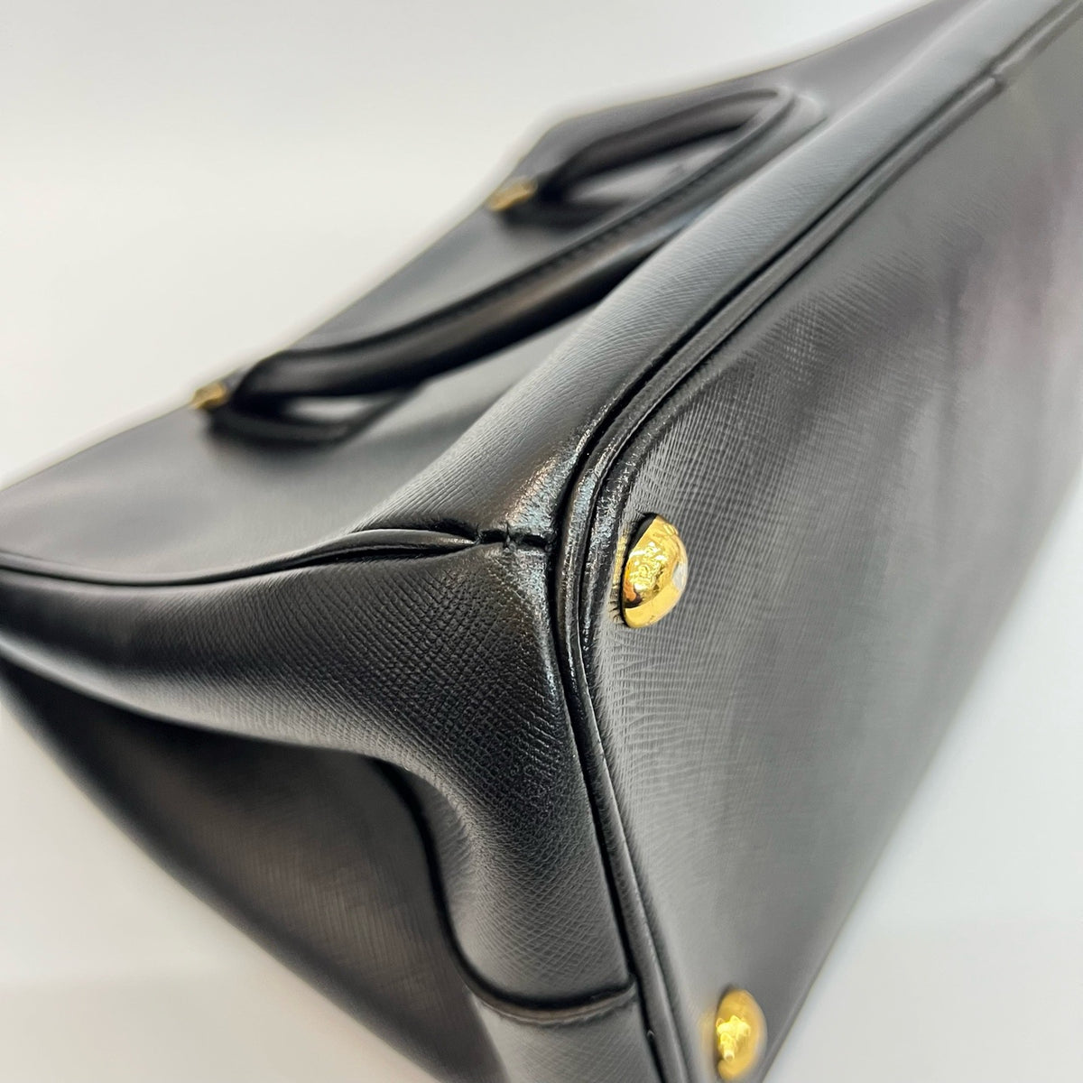 Prada - Galleria - Leather - Black - (medium)