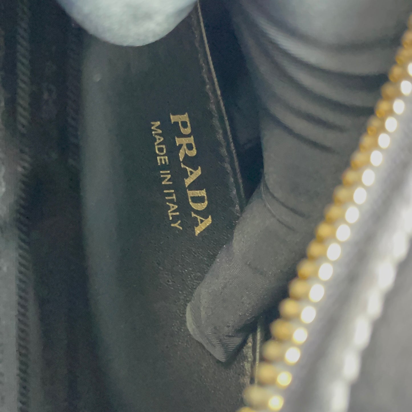 Prada - Galleria - Leather - Black - (medium)