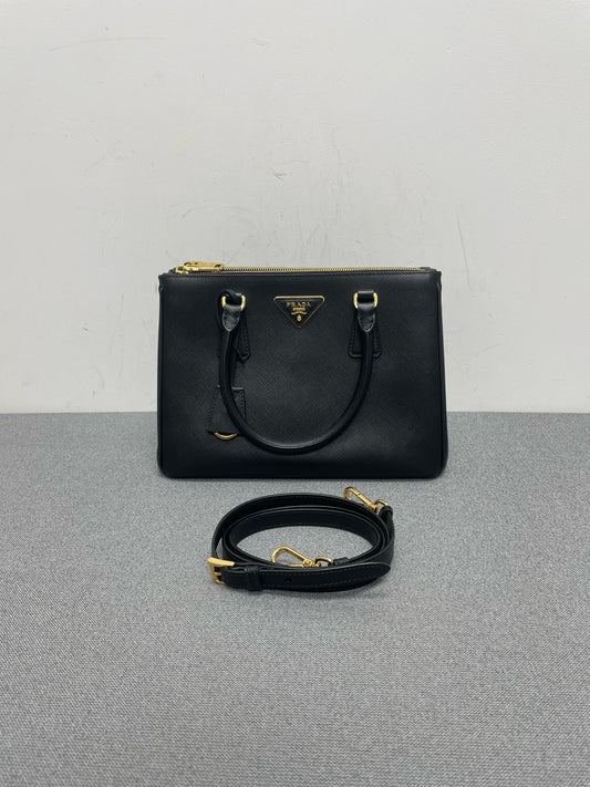 Prada - Galleria - Leather - Black - (small)