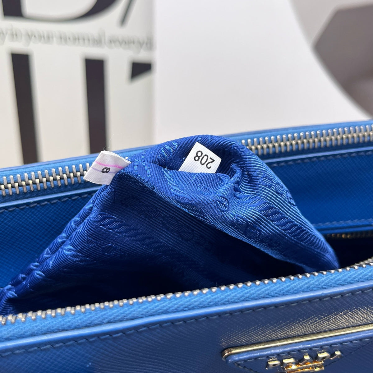 Prada - Galleria - Leather - Blue - (medium)