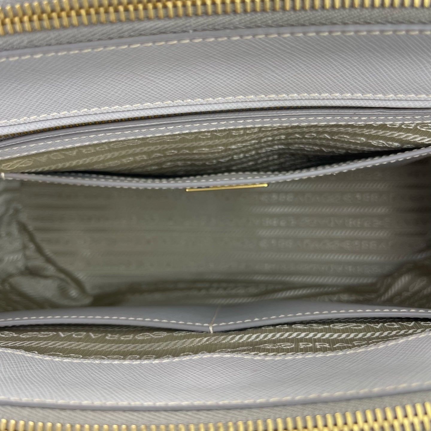 Prada - Galleria - Leather - Grey - (Medium)