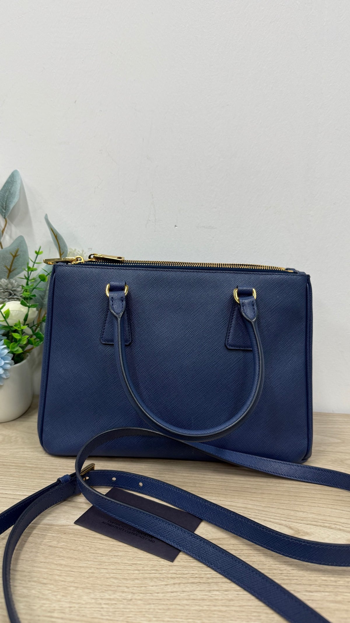 Prada - Galleria - Leather - Navy - (medium)