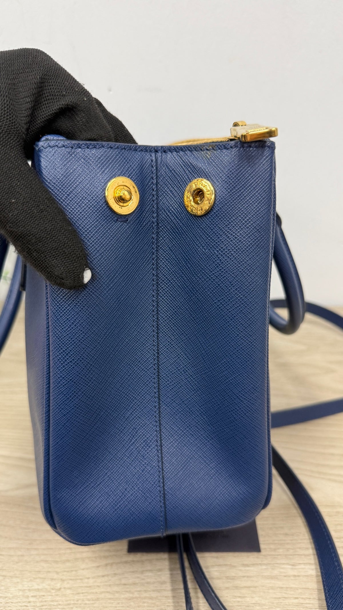 Prada - Galleria - Leather - Navy - (medium)