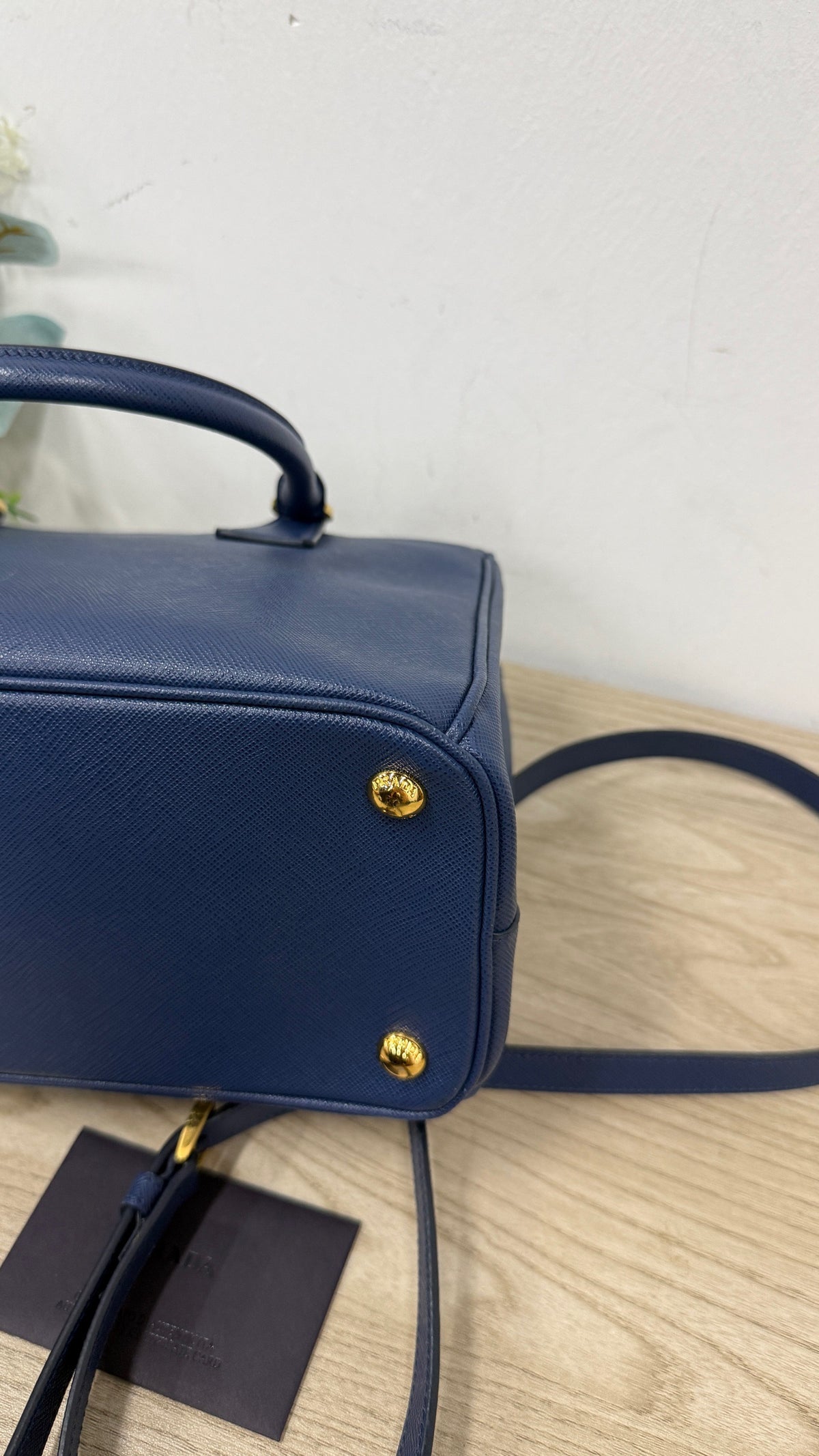 Prada - Galleria - Leather - Navy - (medium)