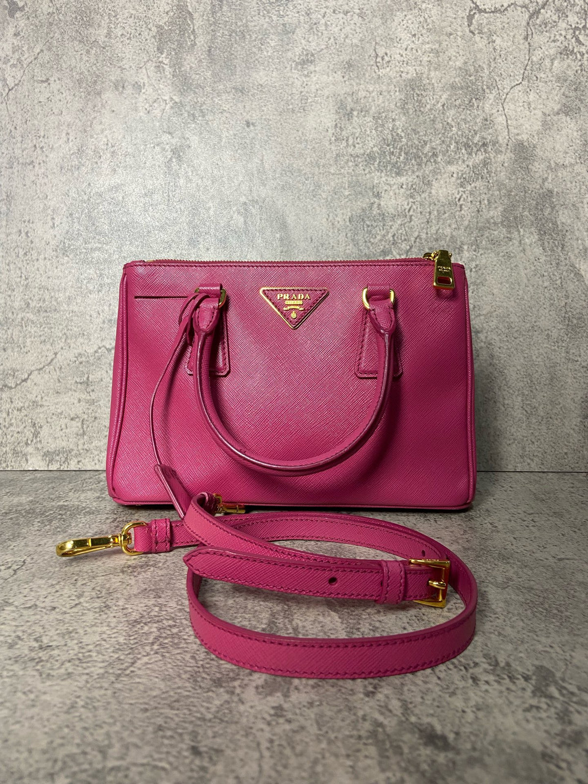Prada - Galleria - Leather - Pink - (medium)