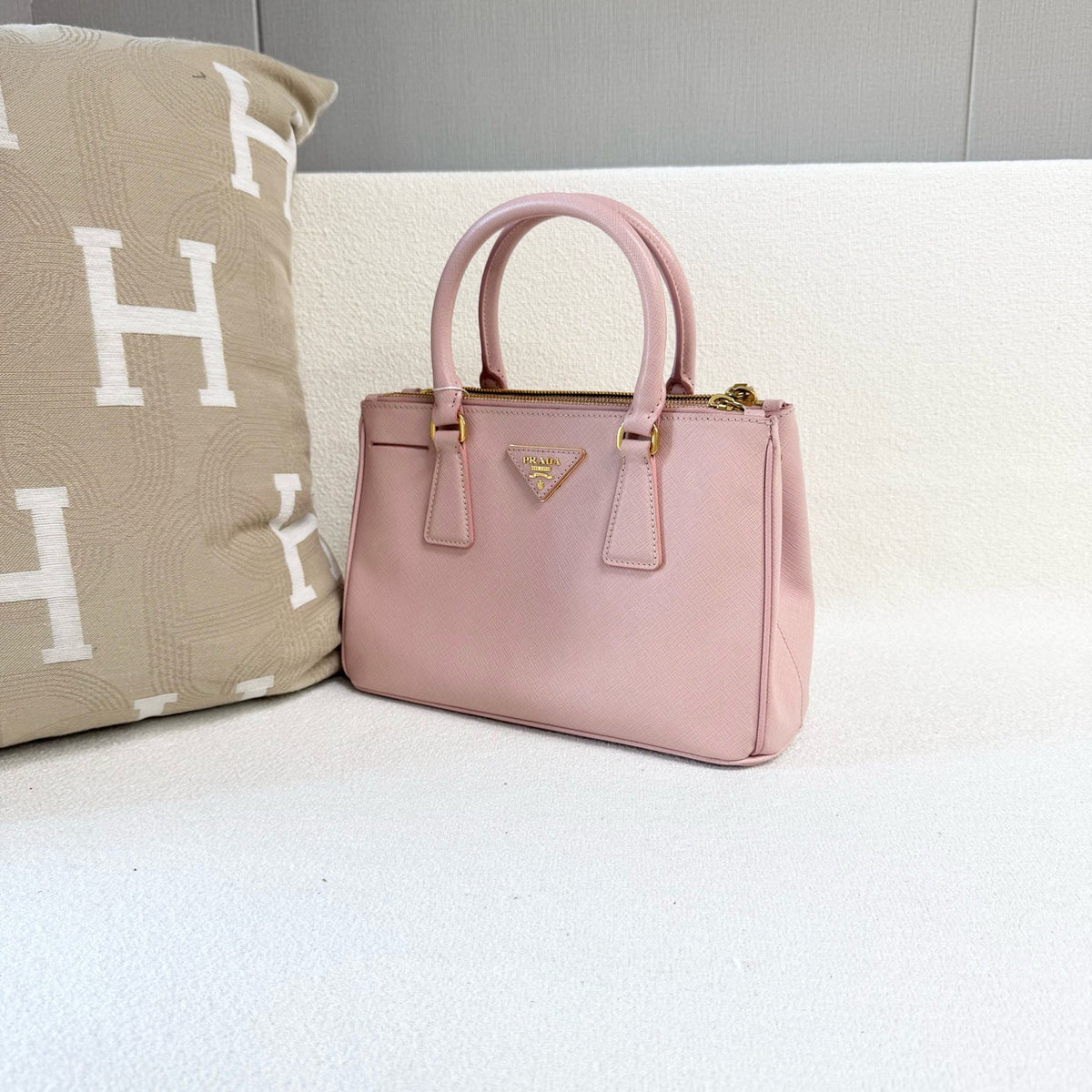 Prada - Galleria - Leather - Pink - (medium)