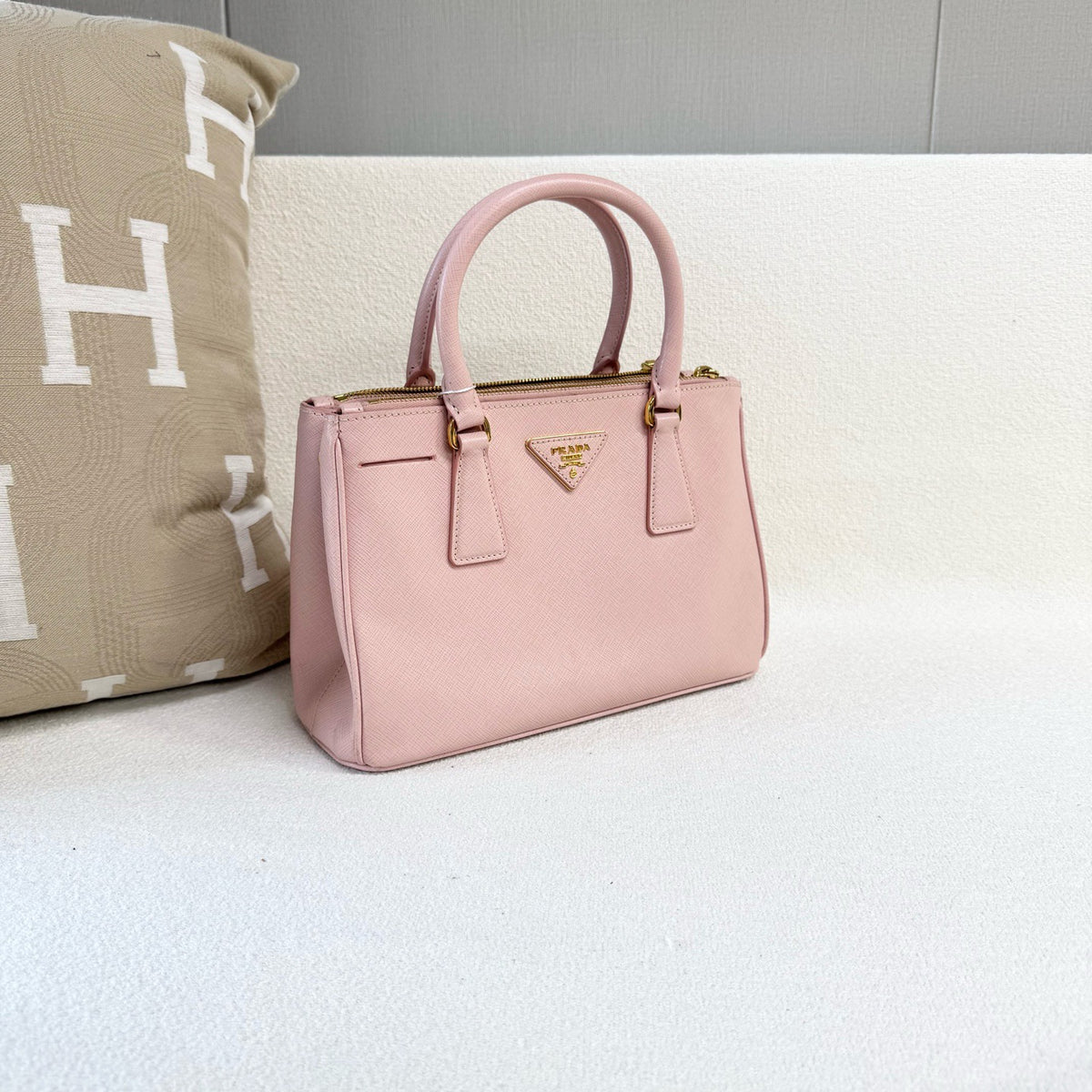 Prada - Galleria - Leather - Pink - (medium)