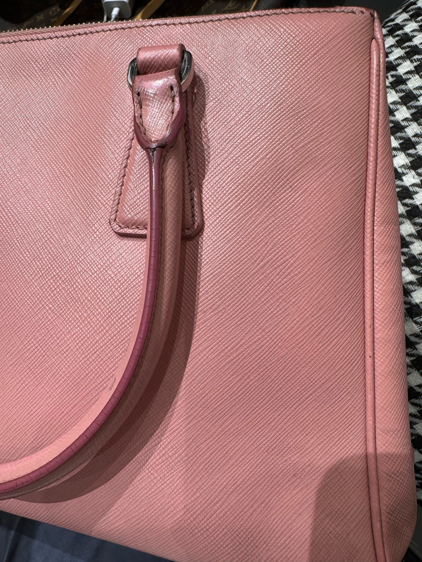 Prada - Galleria - Leather - Pink - (medium)