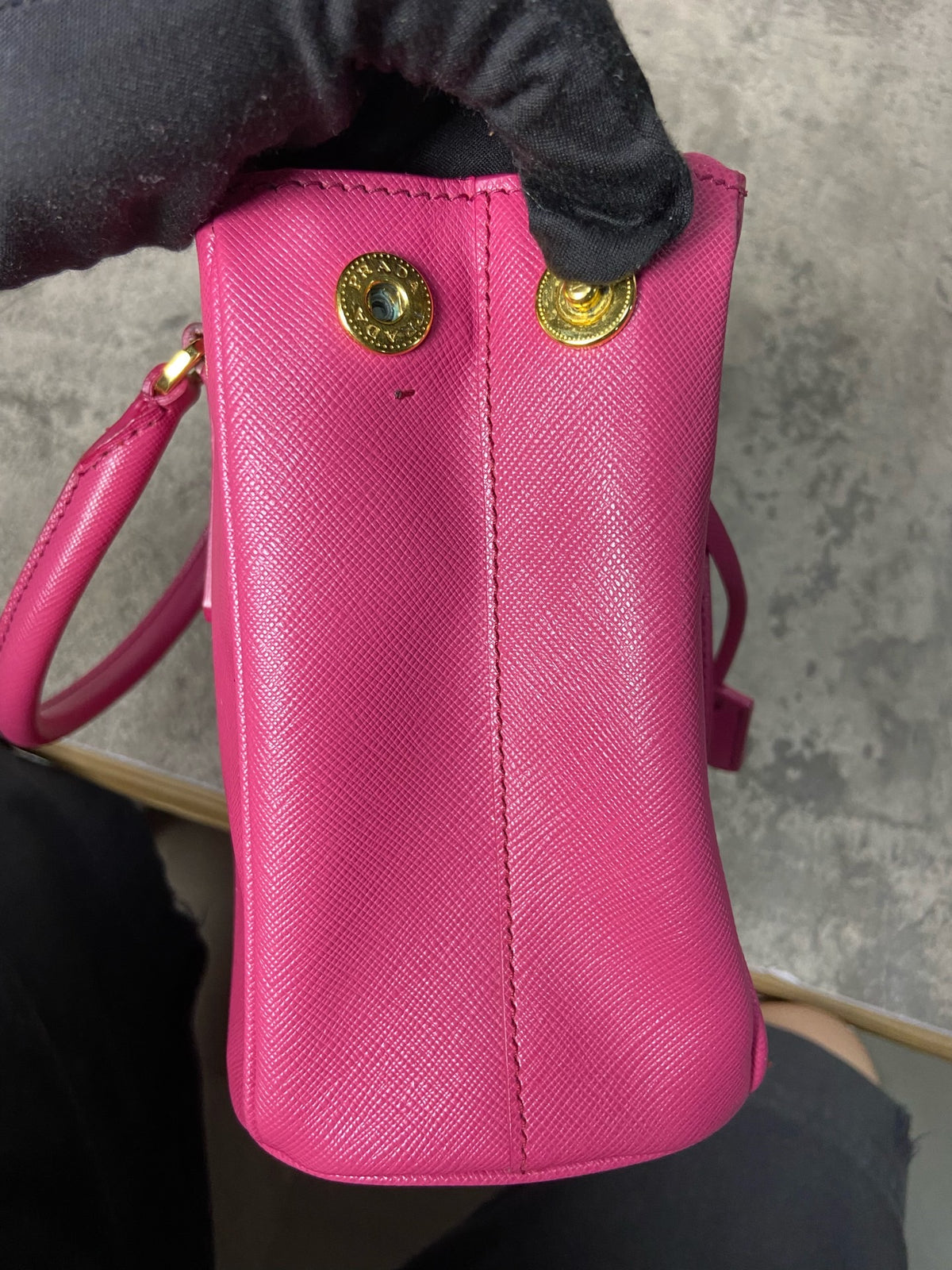 Prada - Galleria - Leather - Pink - (medium)