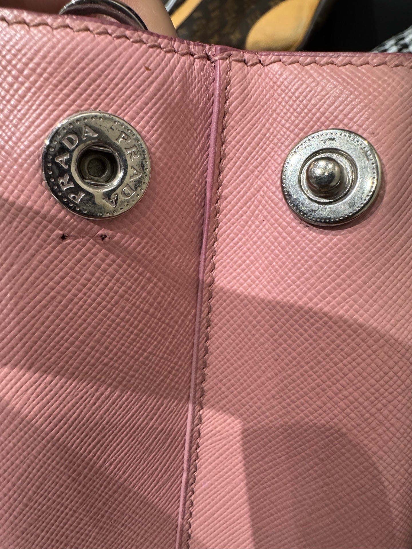 Prada - Galleria - Leather - Pink - (medium)