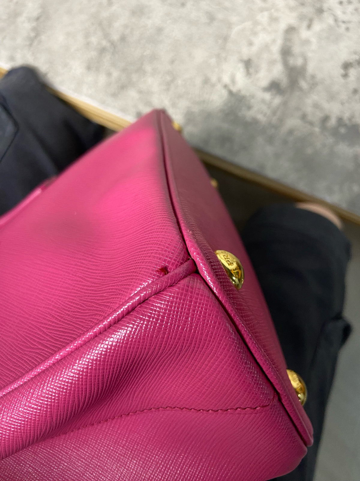 Prada - Galleria - Leather - Pink - (medium)