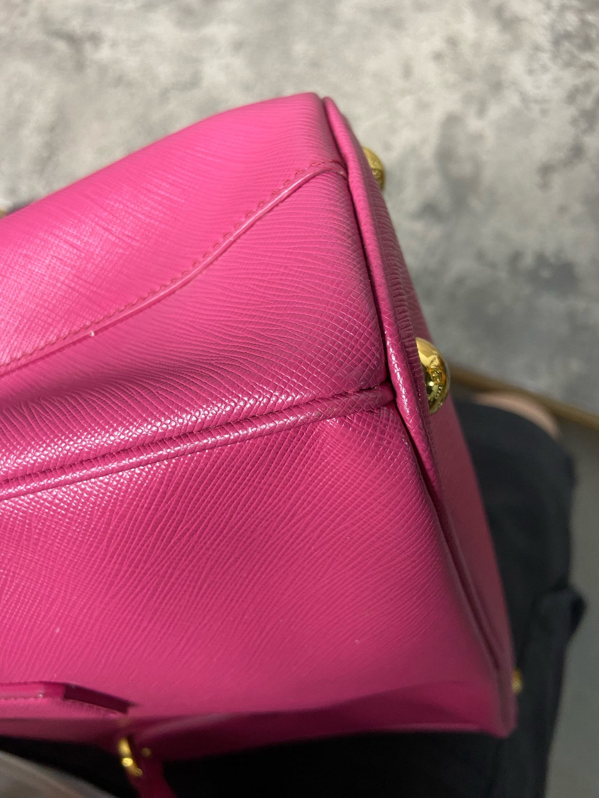 Prada - Galleria - Leather - Pink - (medium)