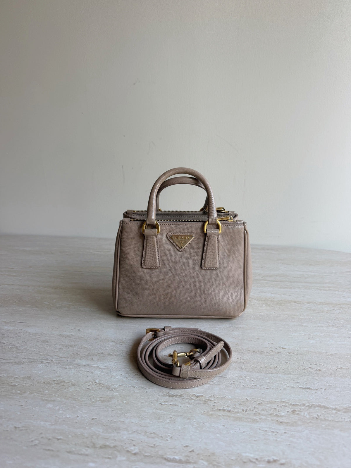 Prada - Galleria - Leather - Pink - (mini)