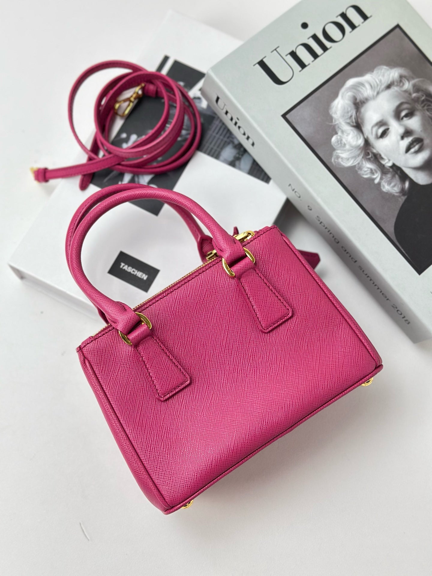 Prada - Galleria - Leather - Pink - (mini)