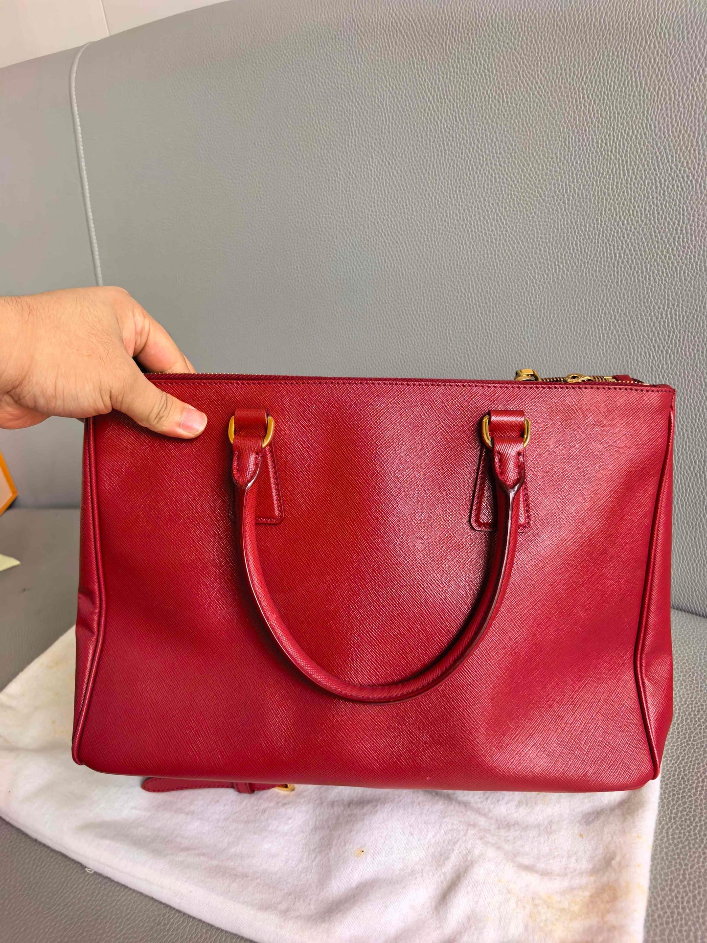 Prada - Galleria - Leather - Red - (medium)