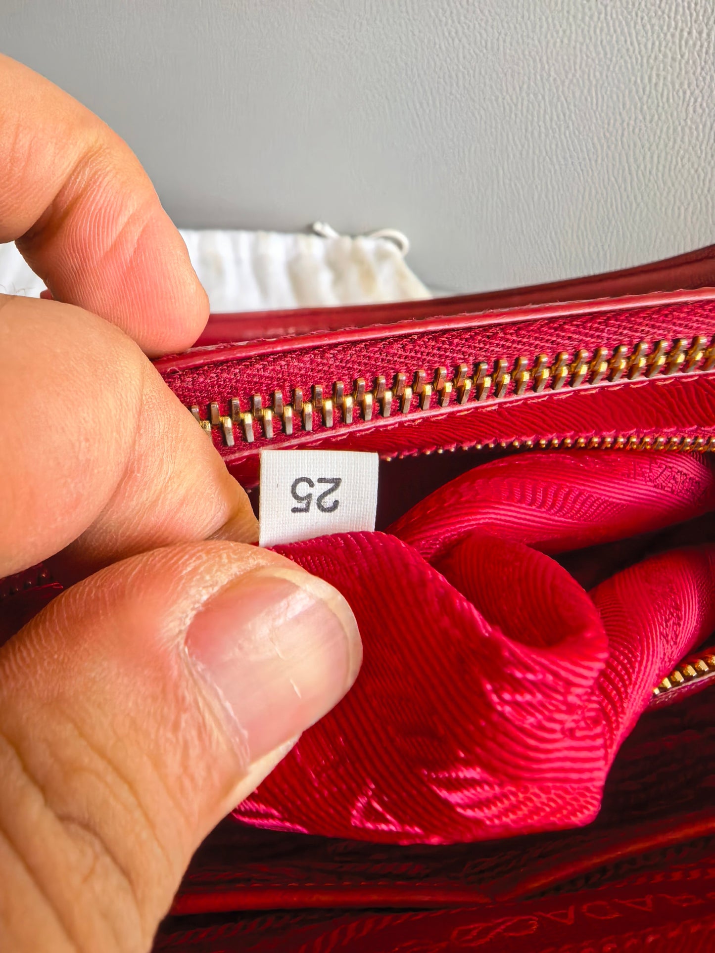 Prada - Galleria - Leather - Red - (medium)