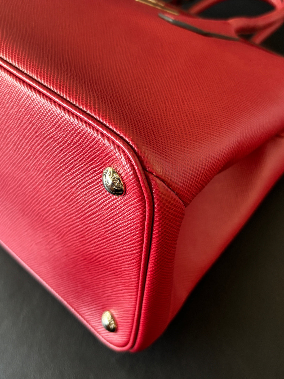 Prada - Galleria - Leather - Red - (Medium)