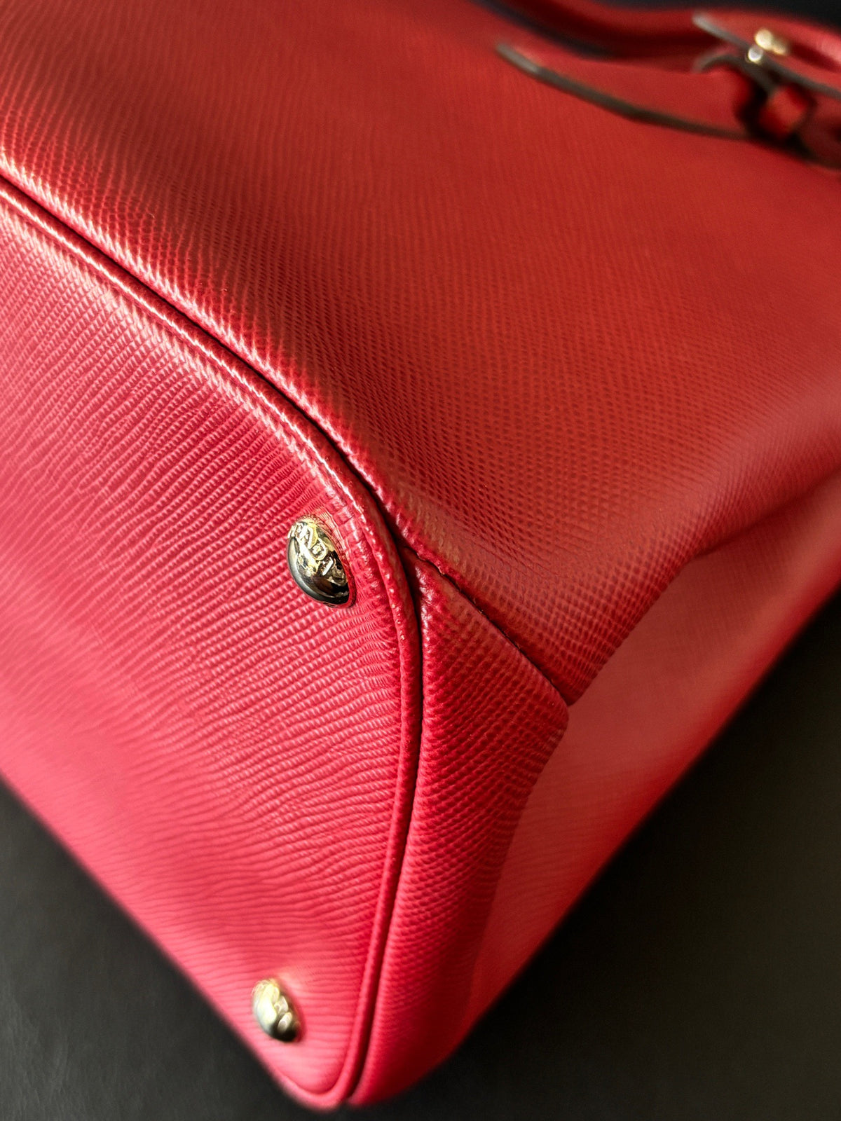 Prada - Galleria - Leather - Red - (Medium)