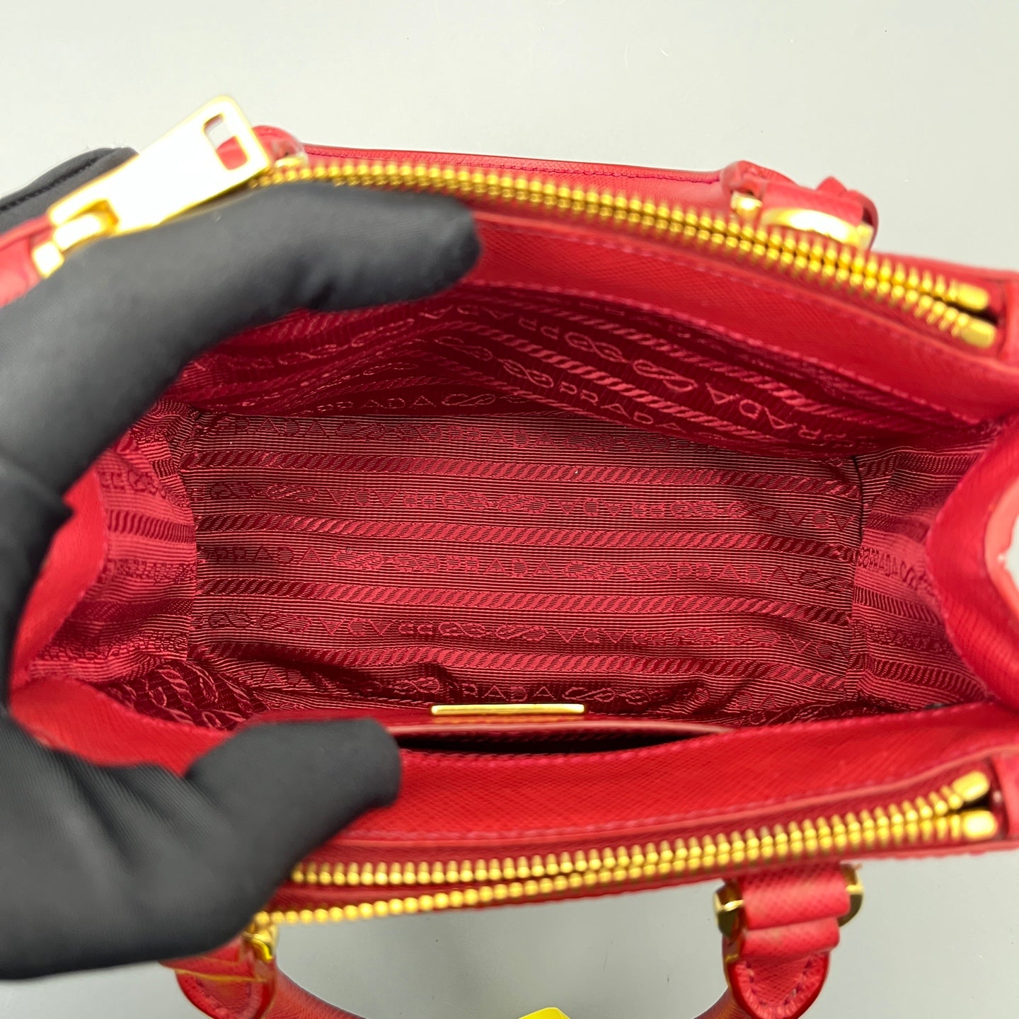 Prada - Galleria - Leather - Red - (mini)