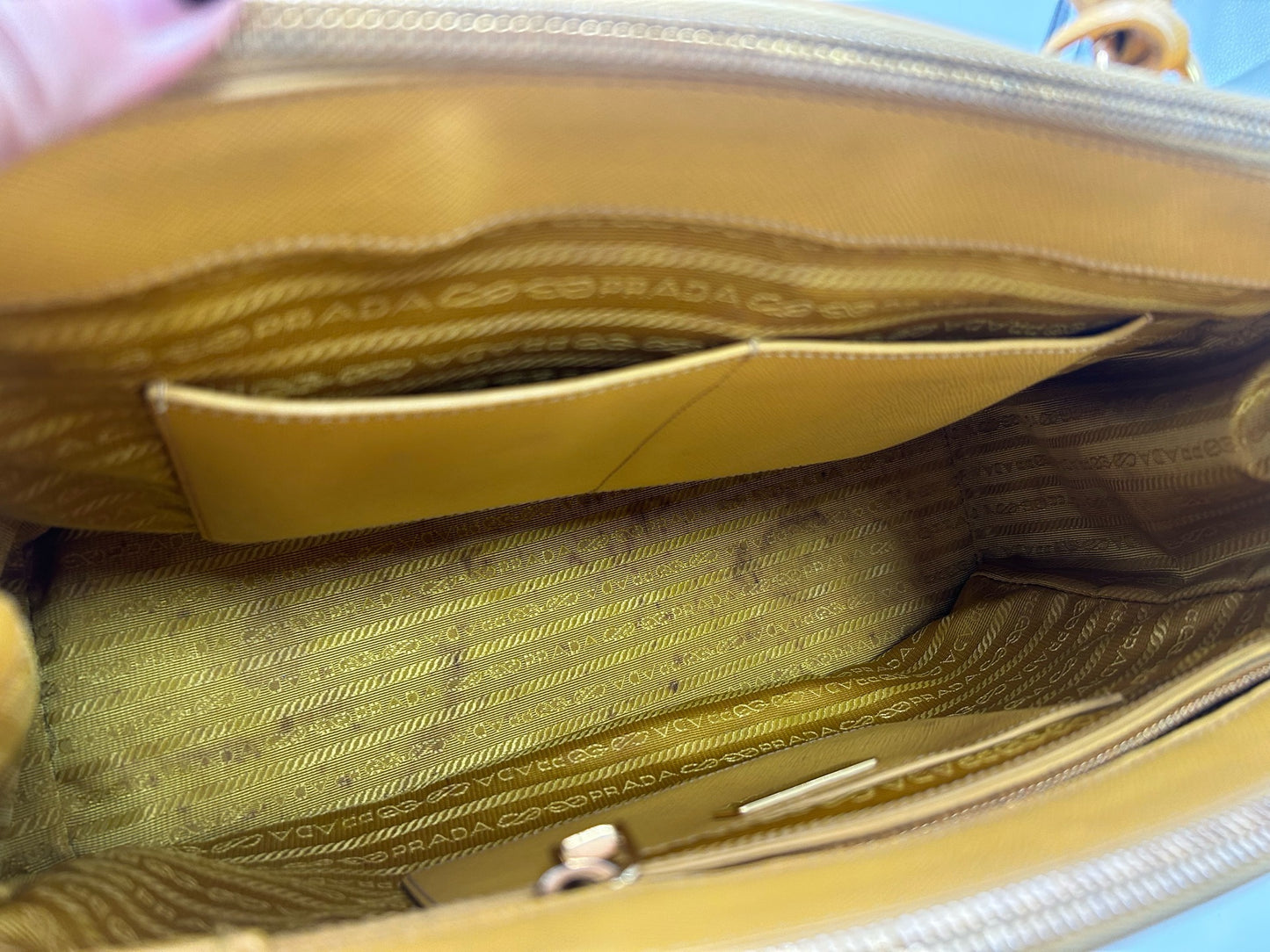 Prada - Galleria - Leather - Yellow - (Medium)