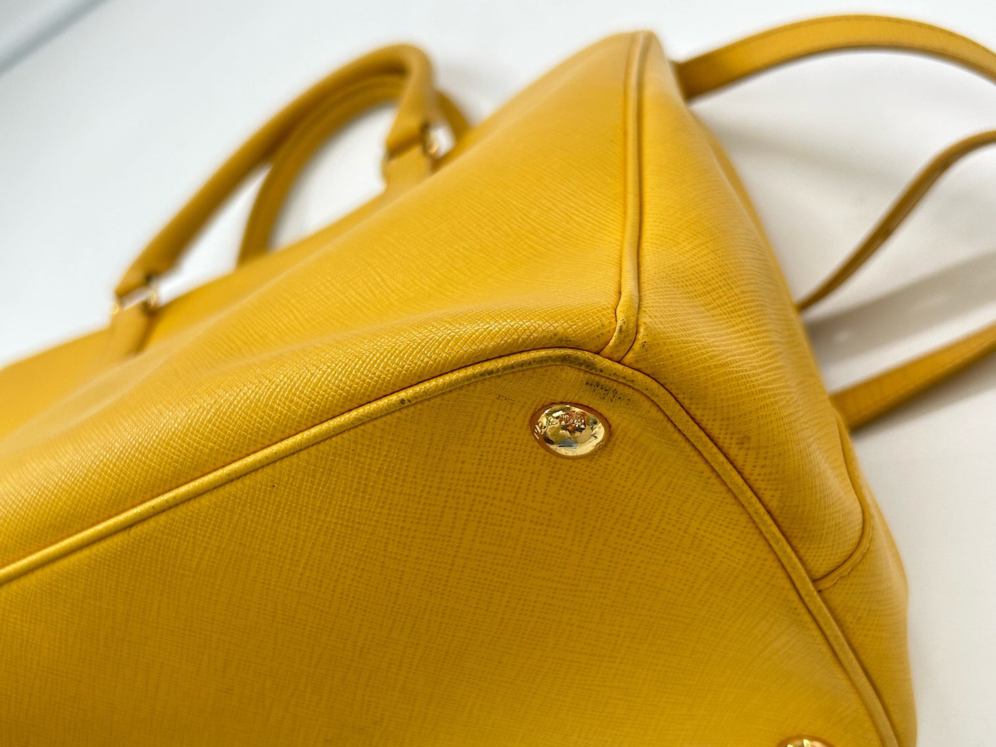 Prada - Galleria - Leather - Yellow - (Medium)