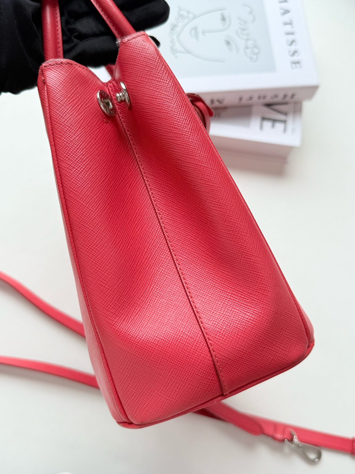 Prada - Galleria Medium - Leather - Red - (Medium)