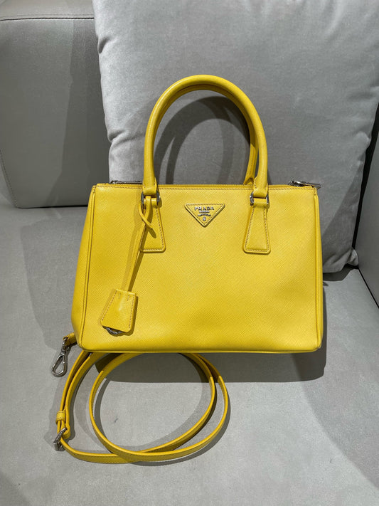 Prada - Galleria Medium - Leather - Yellow - (medium)