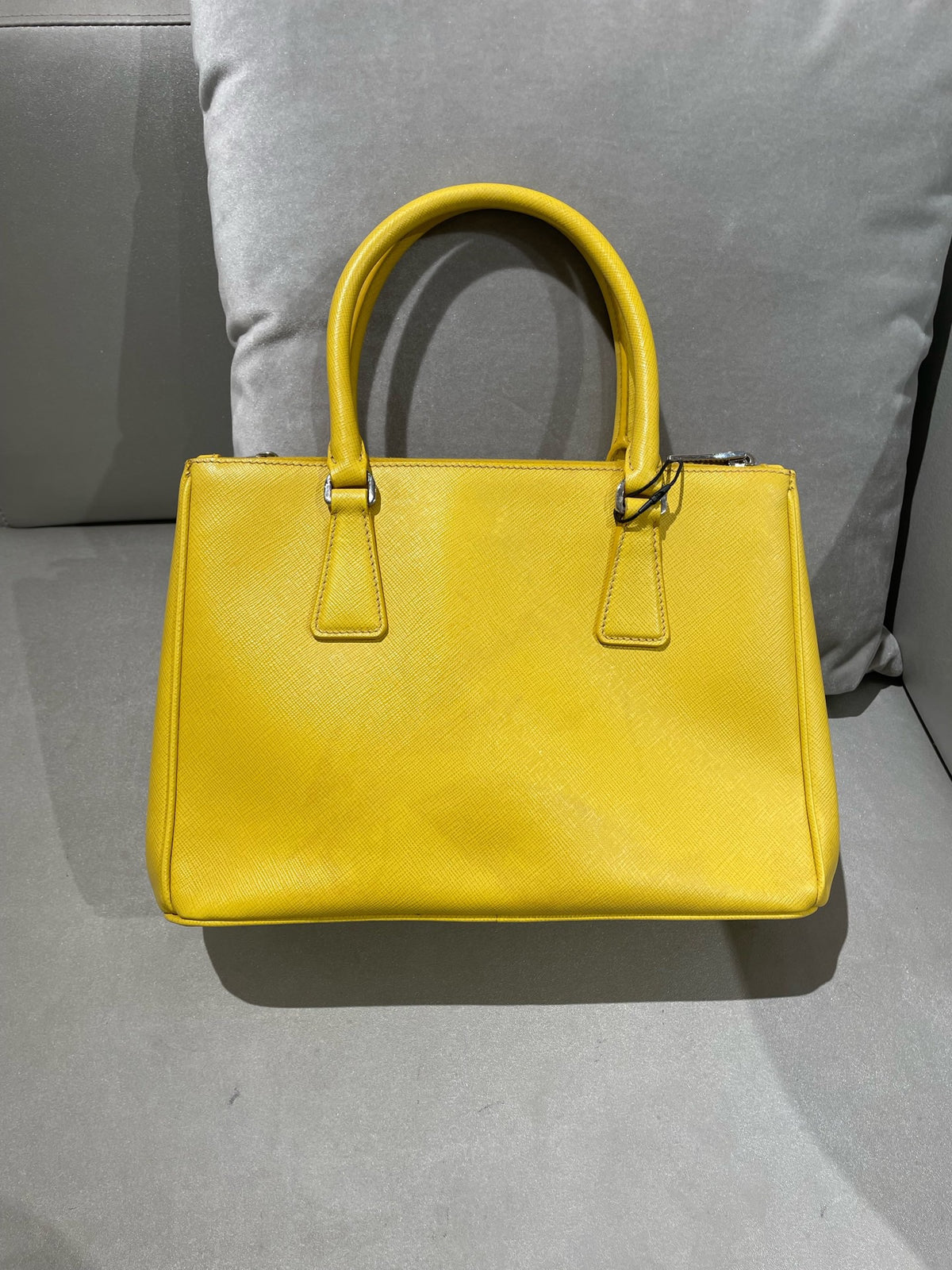 Prada - Galleria Medium - Leather - Yellow - (medium)