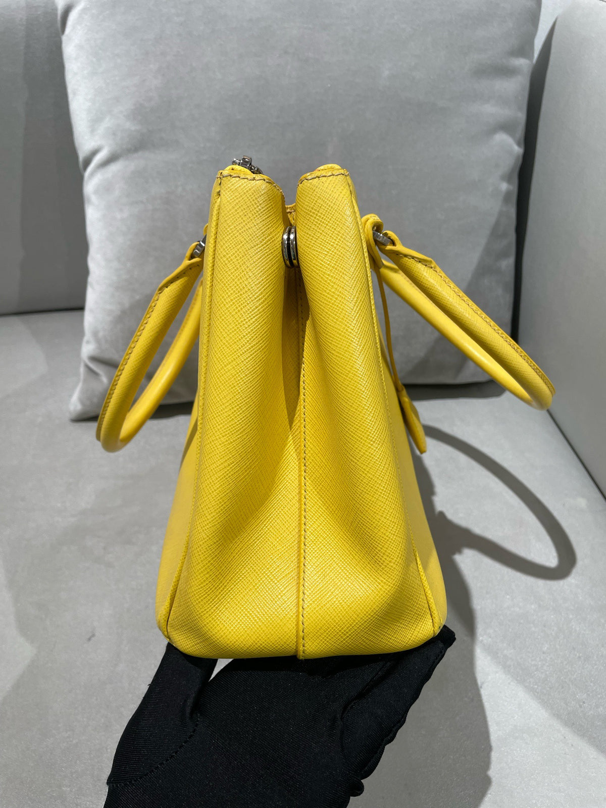 Prada - Galleria Medium - Leather - Yellow - (medium)