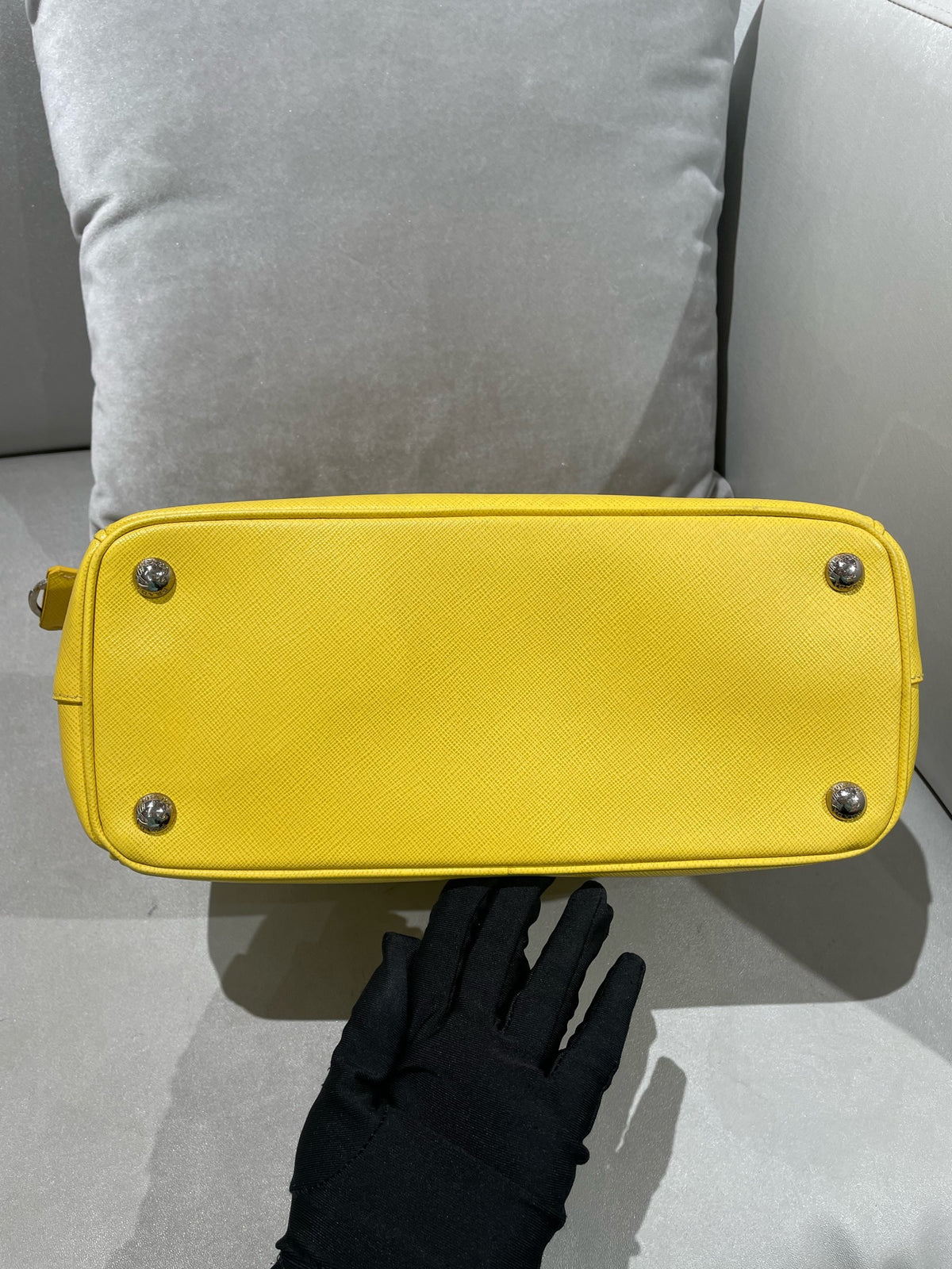 Prada - Galleria Medium - Leather - Yellow - (medium)