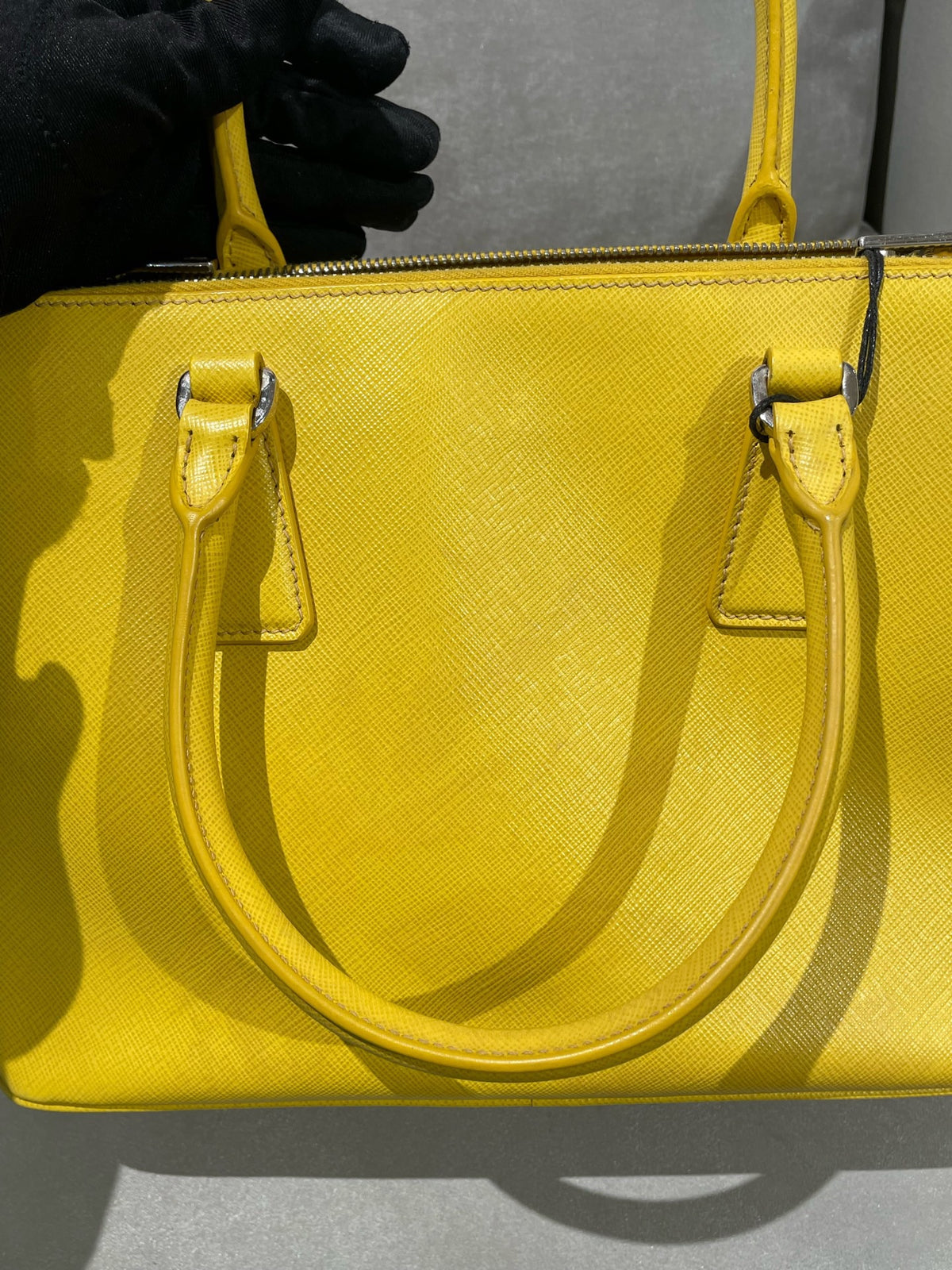 Prada - Galleria Medium - Leather - Yellow - (medium)