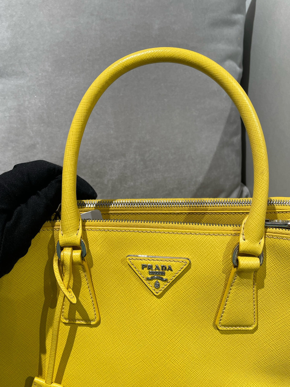 Prada - Galleria Medium - Leather - Yellow - (medium)