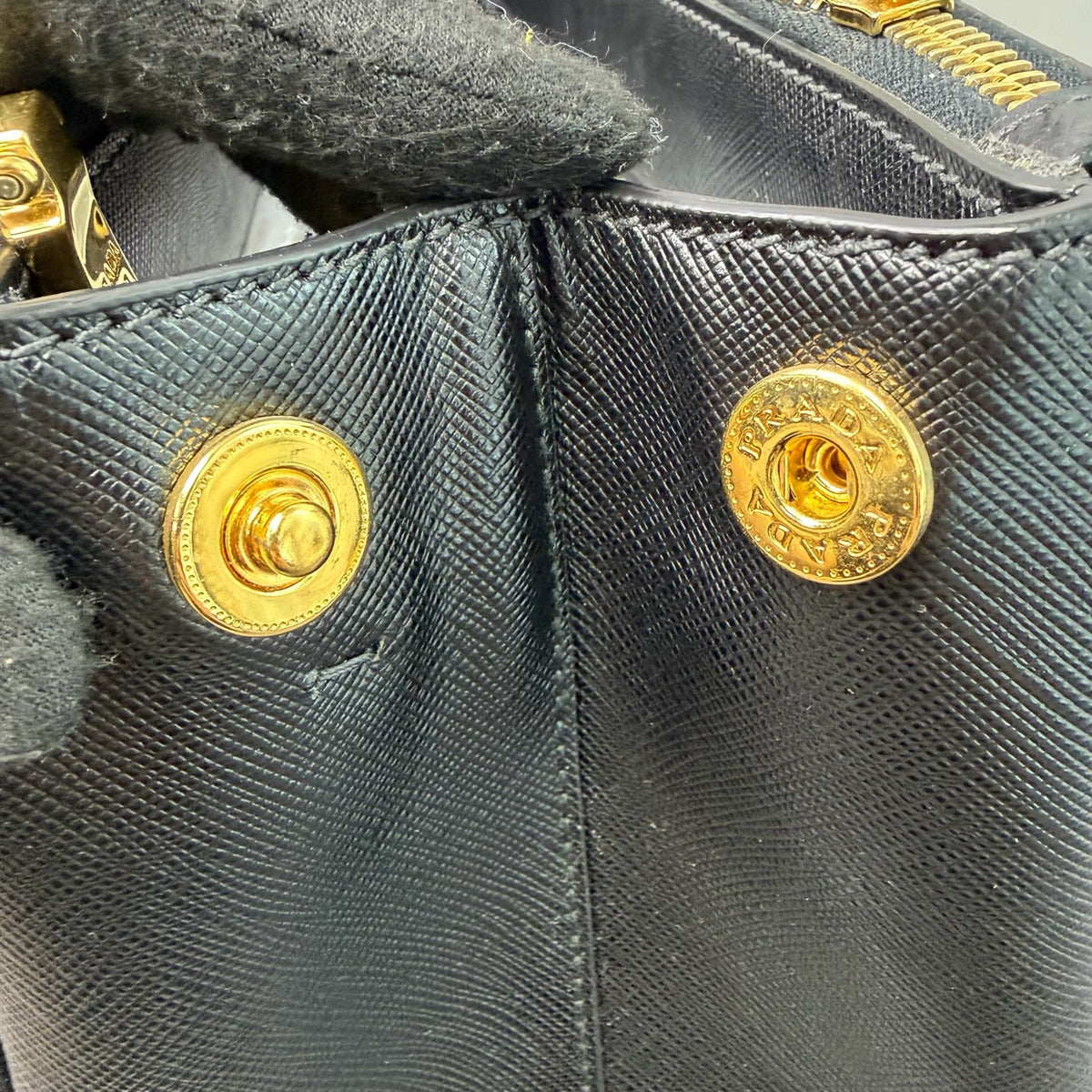 Prada - Galleria Medium Saffiano Leather Tote - Black - (medium)