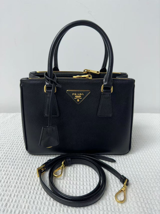 Prada - Galleria - Saffiano leather - Black - (small)