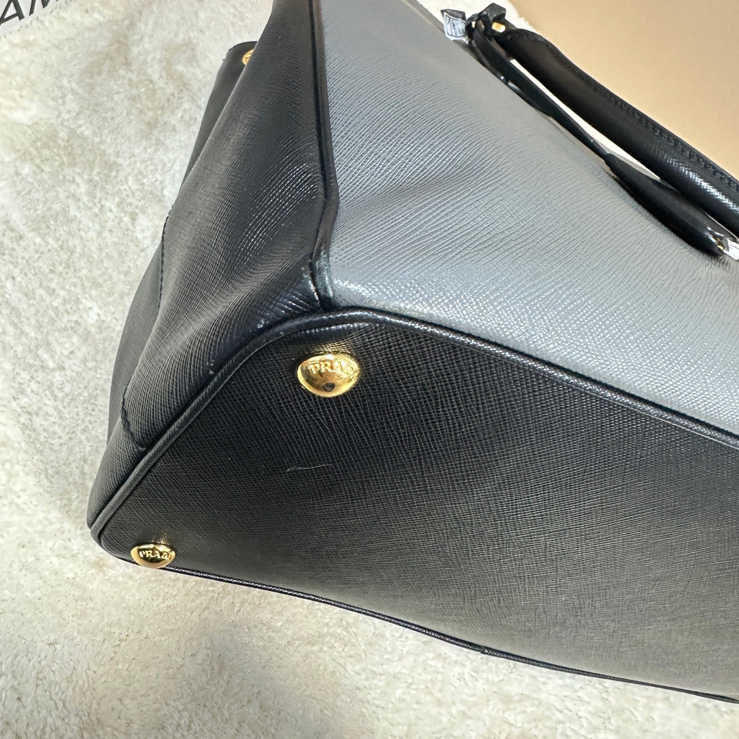 Prada - Galleria - Saffiano leather - Grey with Black accents - (Large)