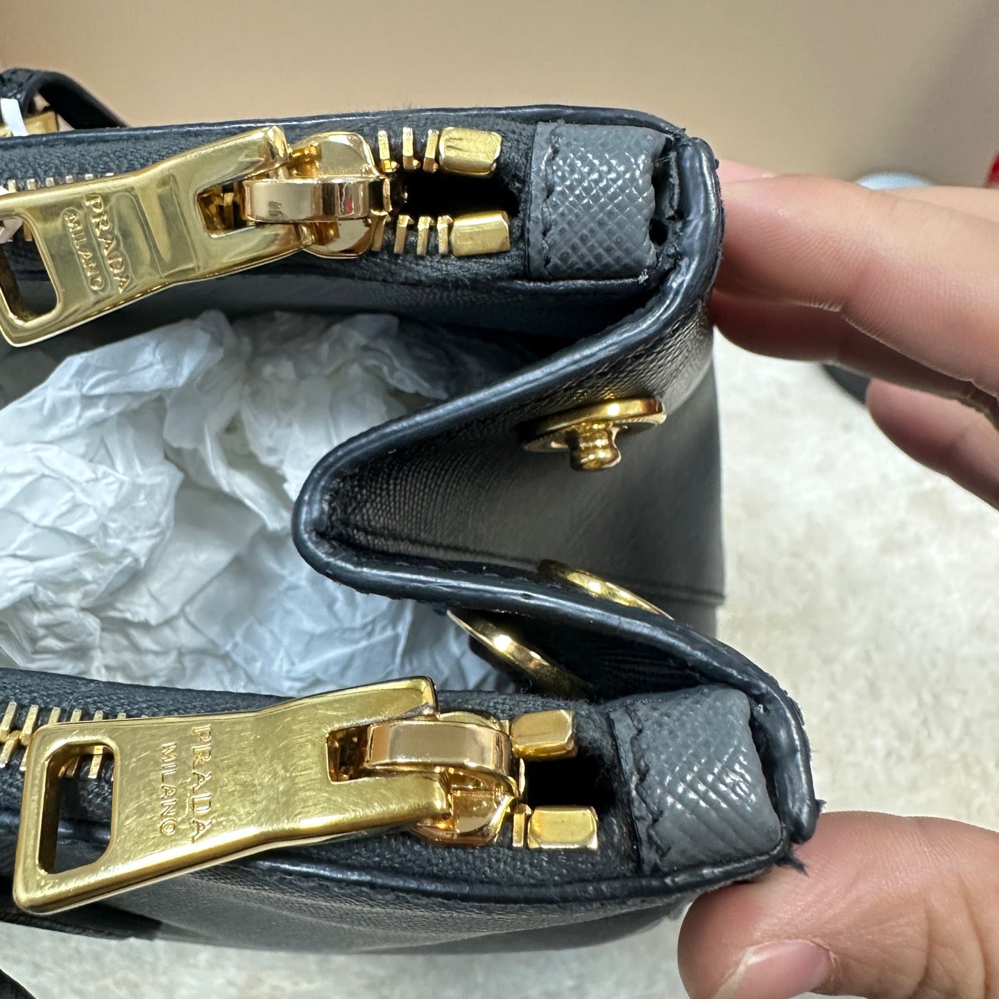 Prada - Galleria - Saffiano leather - Grey with Black accents - (Large)