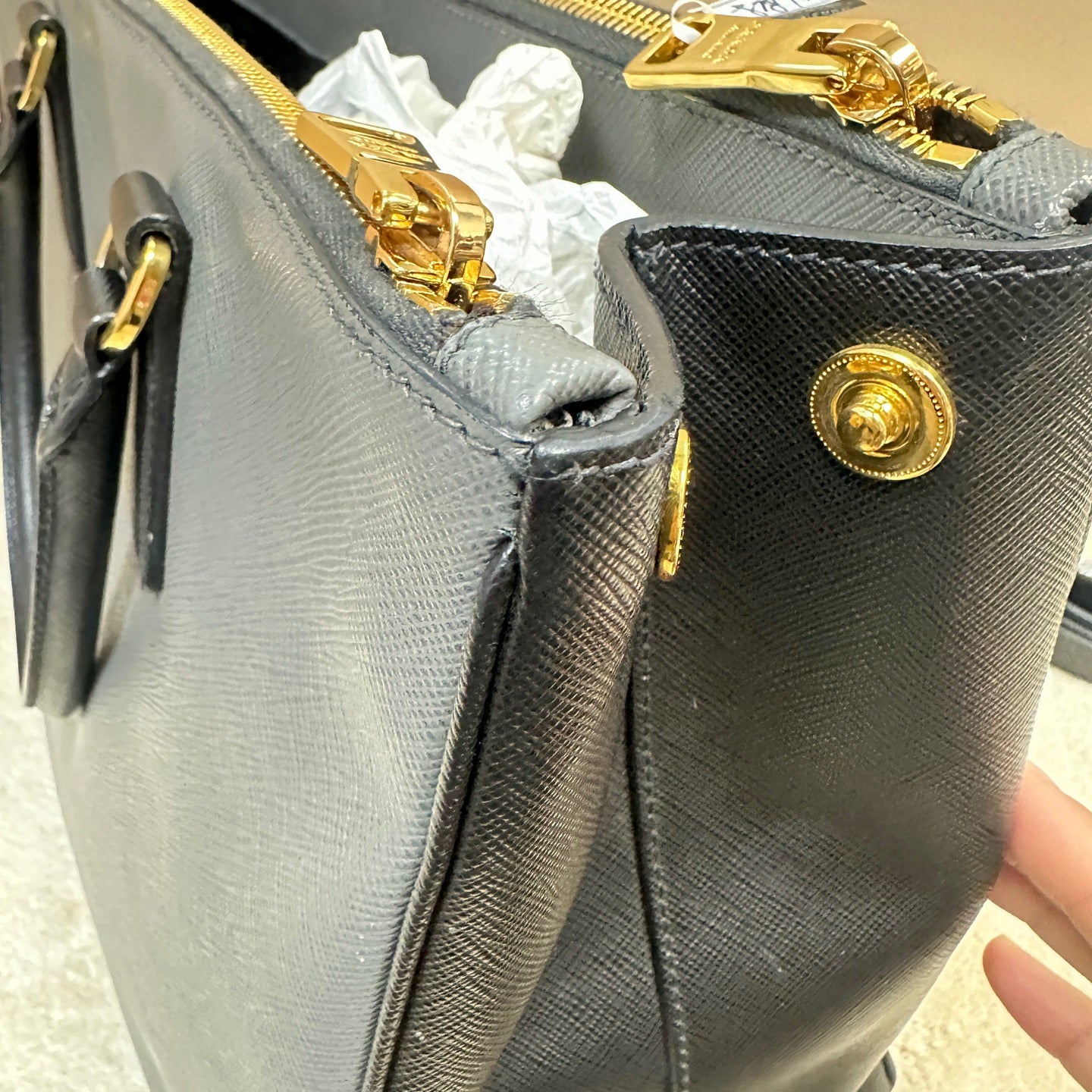 Prada - Galleria - Saffiano leather - Grey with Black accents - (Large)
