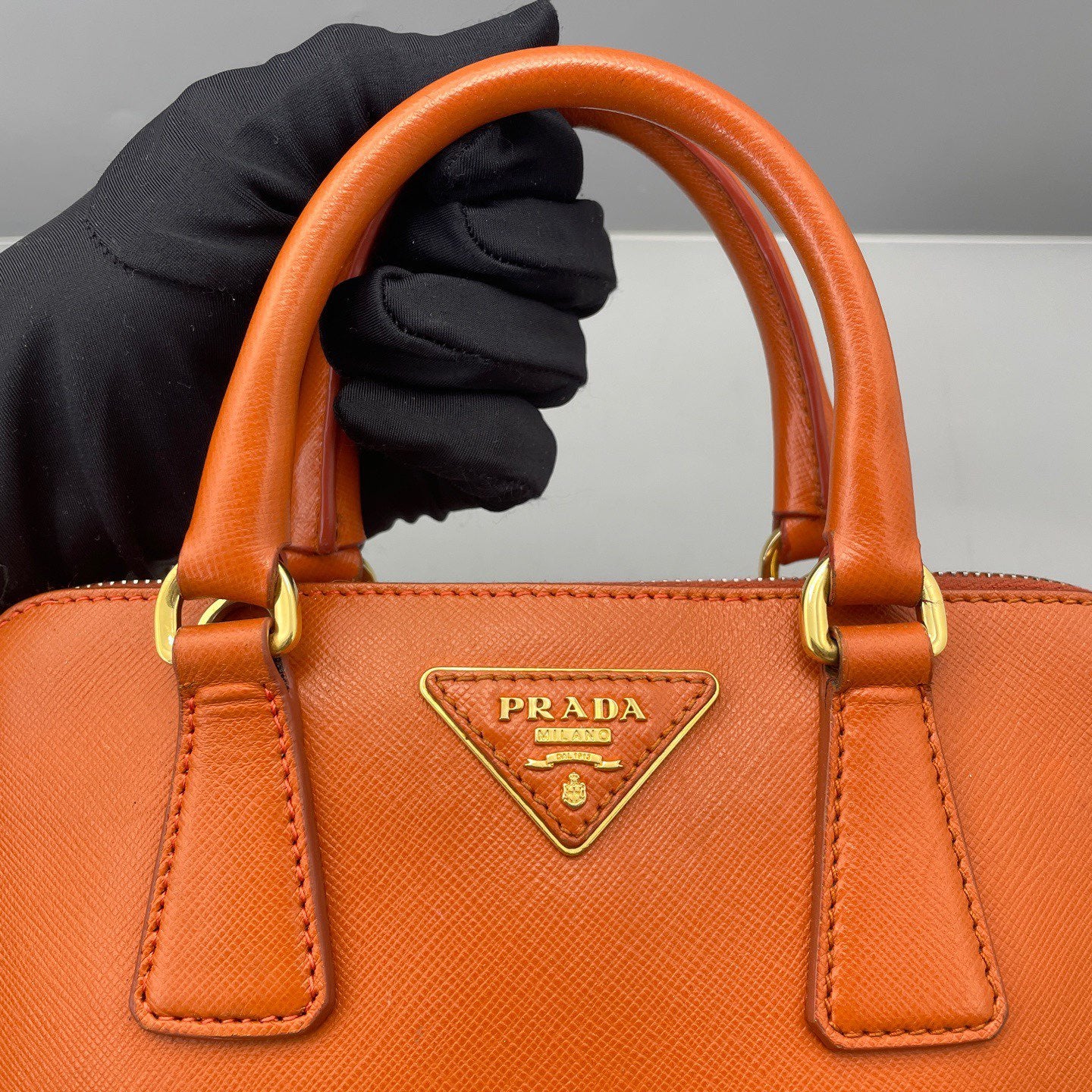 Prada - Galleria - Saffiano leather - Orange with Gold-Tone Hardware - (small)