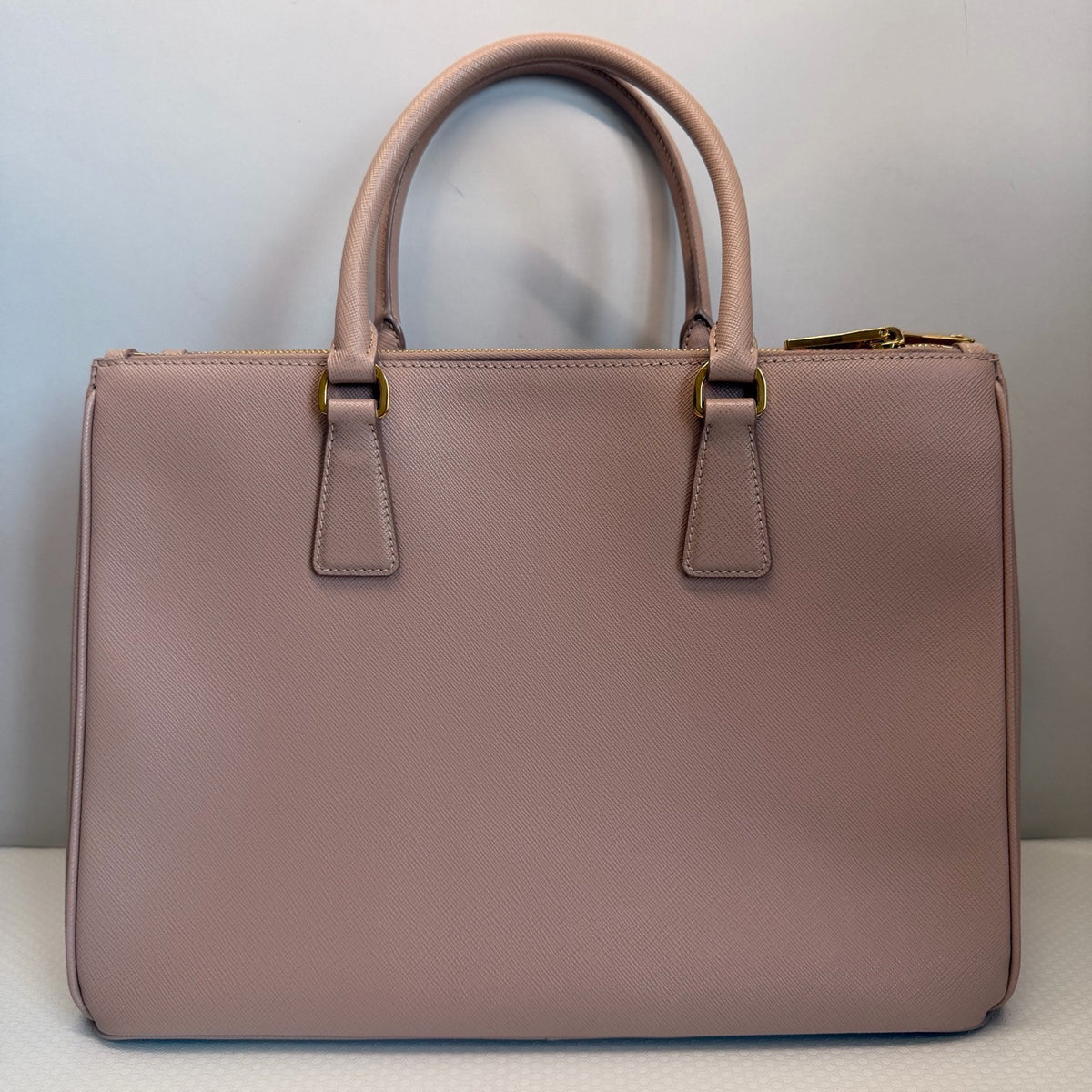 Prada - Galleria Saffiano Lux Tote - Leather - Pink - (large)