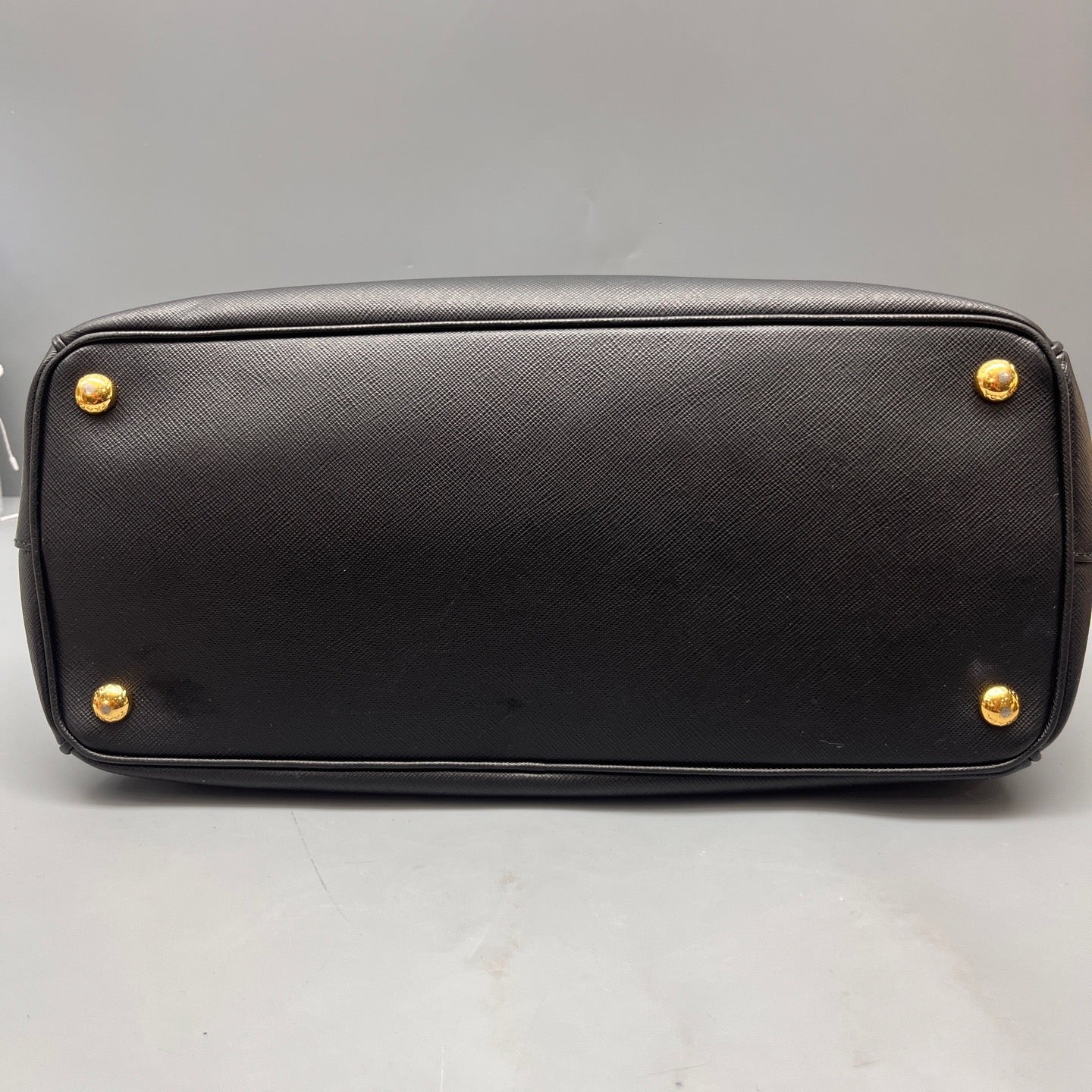 Prada - Galleria Saffiano Lux Tote - Saffiano leather - Black - (medium)