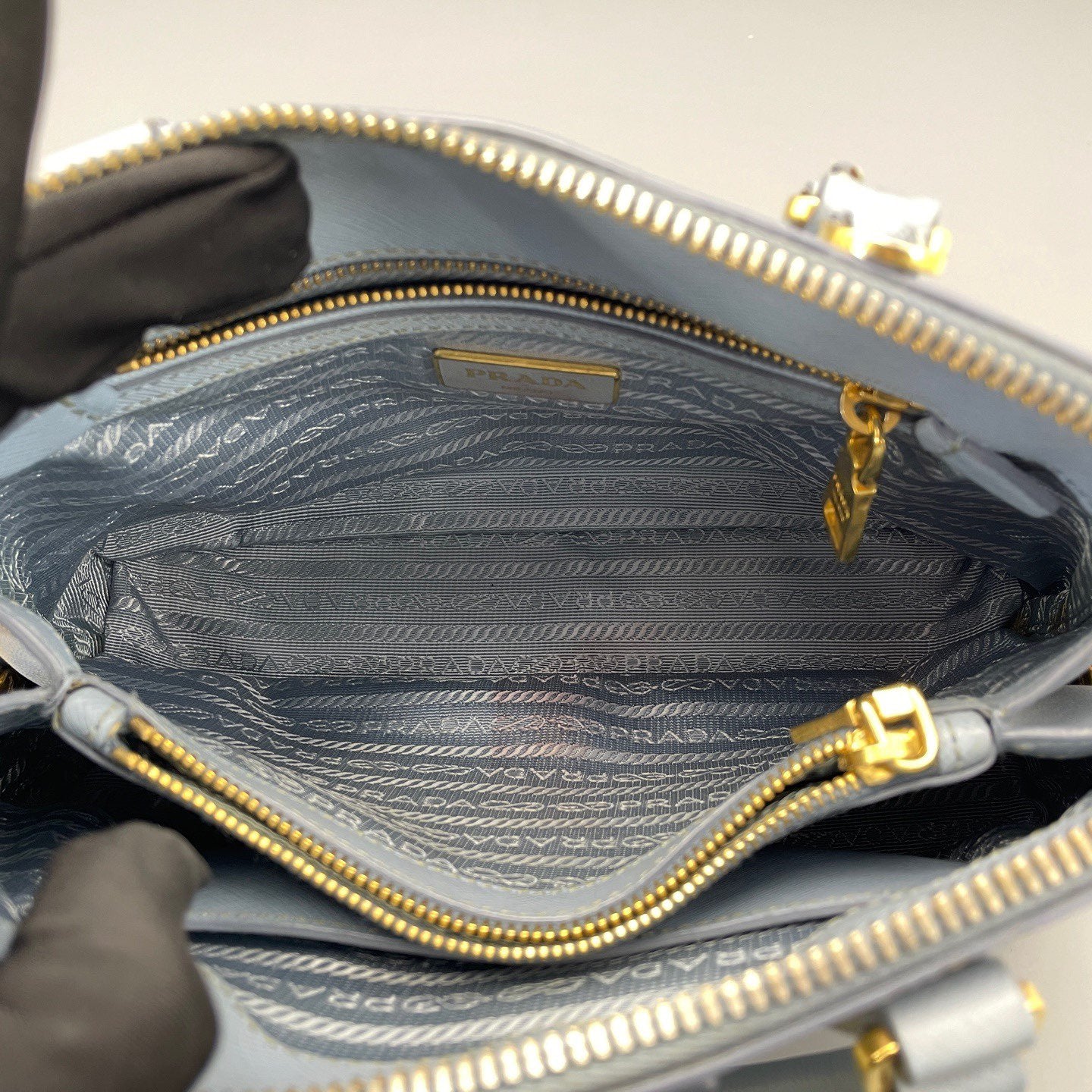 Prada - Galleria Saffiano Lux Tote - Saffiano leather - Haze Blue with Gold-Tone Hardware - (Small)