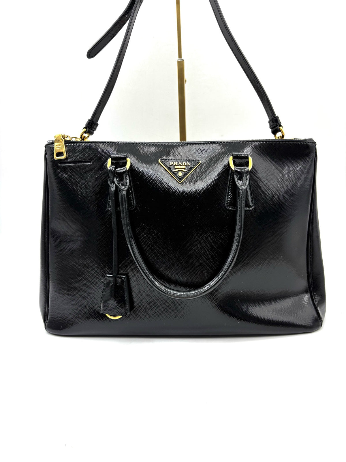 Prada - Galleria Saffiano - Patent leather - Black